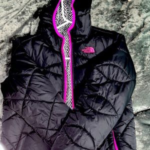 Girls large north face puffer jacket inverted print